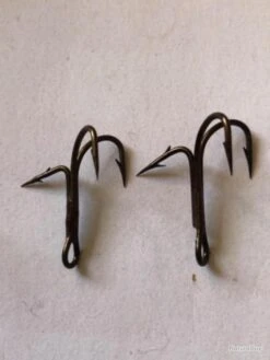 39 Hameçon Double N 4 IDEM Réf 9908 Bz Limerick Equerre 90 Degrés Avec Pic Pêche Carnassier Mustad -Abu Magasin 00003 39 hamecon double n 4 ref 9908 bz limerick equerre 90 degres avec pic peche carnassier vmc