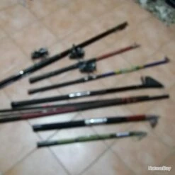 Lot De Cannes à Peche Ainsi Que Moulinets Mitchell Des Serie 300 Et 900 Le Materiel Est En Parfait -Abu Magasin 00005 Lot de cannes a peche ainsi que moulinets mitchell des serie 300 et 900 Le materiel est en parfait