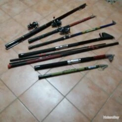 Lot De Cannes à Peche Ainsi Que Moulinets Mitchell Des Serie 300 Et 900 Le Materiel Est En Parfait -Abu Magasin 00008 Lot de cannes a peche ainsi que moulinets mitchell des serie 300 et 900 Le materiel est en parfait